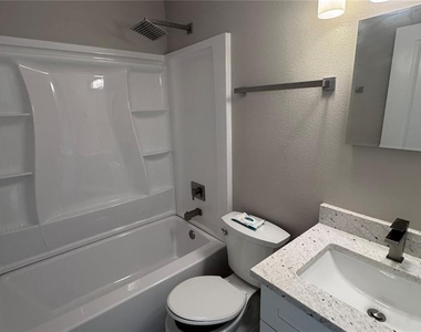 11728 Shirburn Circle - Photo Thumbnail 24