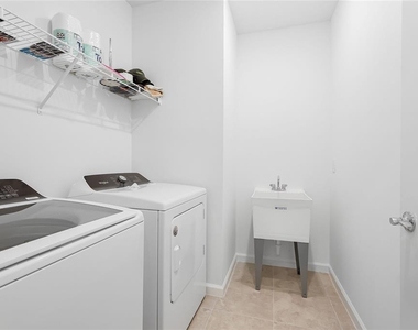6587 Silverstar Drive - Photo Thumbnail 21