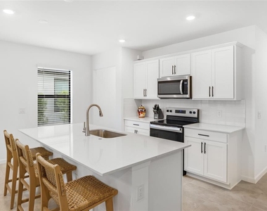 6587 Silverstar Drive - Photo Thumbnail 4