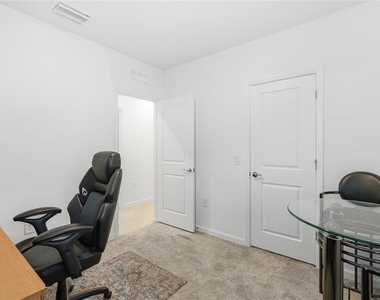 6587 Silverstar Drive - Photo Thumbnail 20