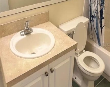 2716 Hidden Lake Boulevard - Photo Thumbnail 10