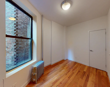 East 91st Street - Photo Thumbnail 5