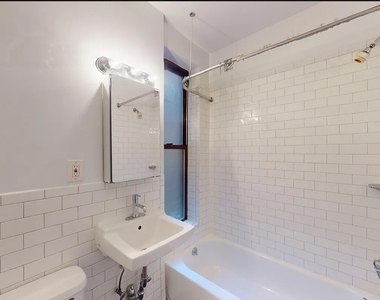 East 91st Street - Photo Thumbnail 4