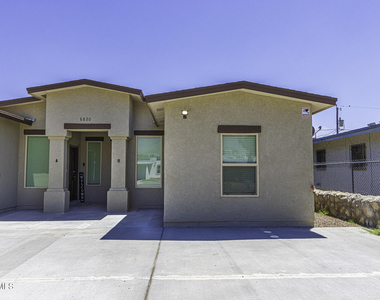 8820 Norton Street - Photo Thumbnail 19