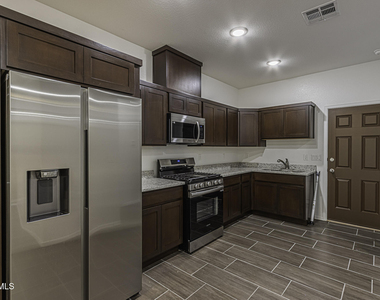 8820 Norton Street - Photo Thumbnail 12