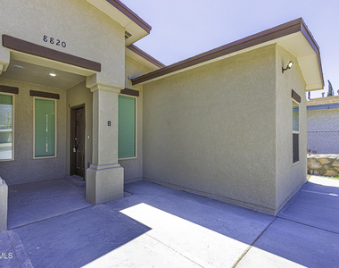 8820 Norton Street - Photo Thumbnail 18