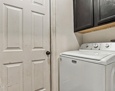 14247 Russ Leach Avenue - Photo Thumbnail 19