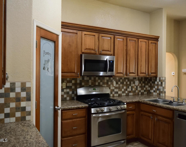 1328 Doc Holiday Place - Photo Thumbnail 11