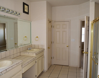 1328 Doc Holiday Place - Photo Thumbnail 19