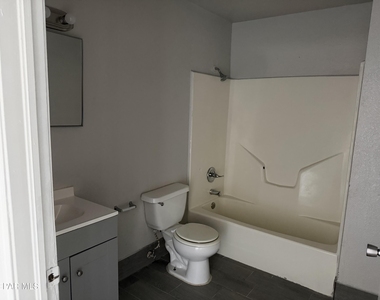 1525 Pullman Drive - Photo Thumbnail 11