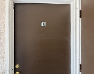 1525 Pullman Drive - Photo Thumbnail 2
