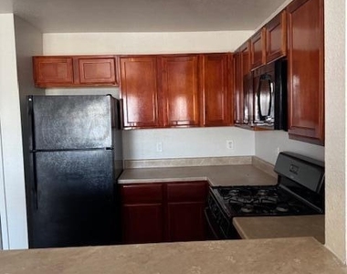 6027 Brook Hollow Drive - Photo Thumbnail 5