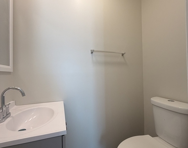 736 Savin Avenue - Photo Thumbnail 6
