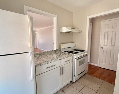 736 Savin Avenue - Photo Thumbnail 3