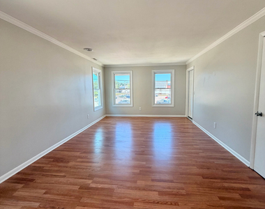 736 Savin Avenue - Photo Thumbnail 1