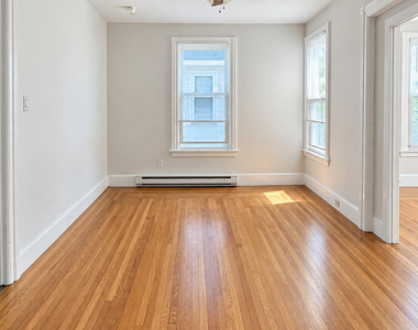 35 Maple Street - Photo Thumbnail 10