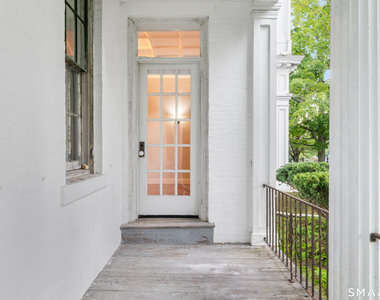 161 Broadway - Photo Thumbnail 2