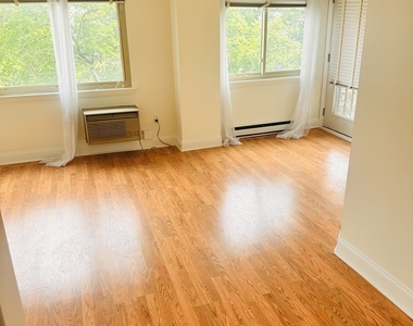 104 North Street - Photo Thumbnail 3