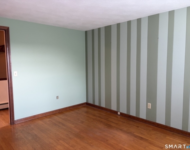 703 Laurel Grove Road - Photo Thumbnail 10