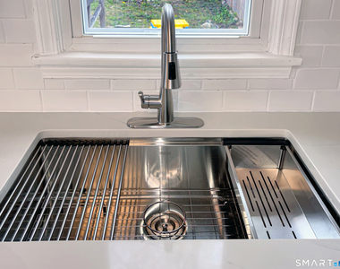 58 Doman Drive - Photo Thumbnail 9