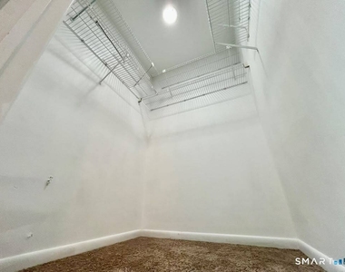 19 Somers Street - Photo Thumbnail 14