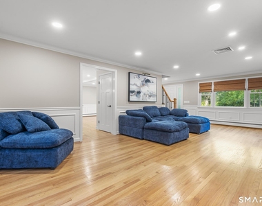 370 Woodland Street - Photo Thumbnail 20