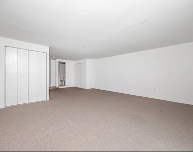 88 Fulton Street - Photo Thumbnail 1