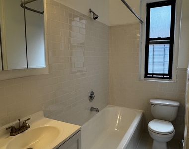 4960 Broadway - Photo Thumbnail 5