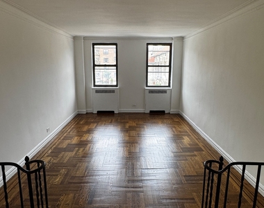 4960 Broadway - Photo Thumbnail 1