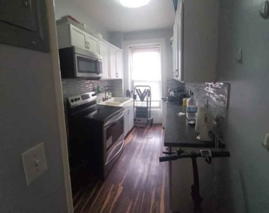 886 Sterling Place - Photo Thumbnail 4
