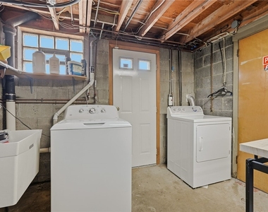 2338 Parklyn St - Photo Thumbnail 25