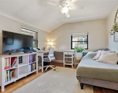 2338 Parklyn St - Photo Thumbnail 22