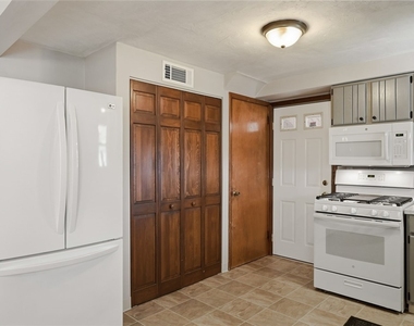 2338 Parklyn St - Photo Thumbnail 16