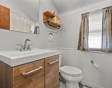 2338 Parklyn St - Photo Thumbnail 24