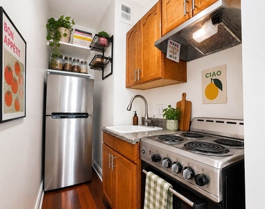 208 West 123rd Street - Photo Thumbnail 2