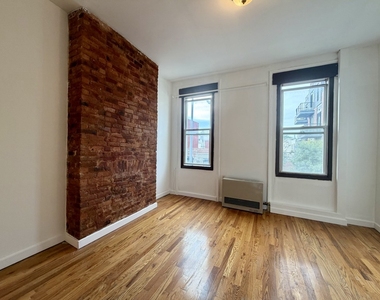 144 Suydam Street - Photo Thumbnail 3