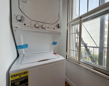 144 Suydam Street - Photo Thumbnail 4