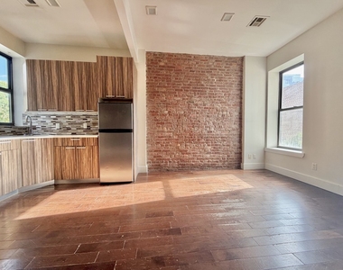316 Patchen Avenue - Photo Thumbnail 1