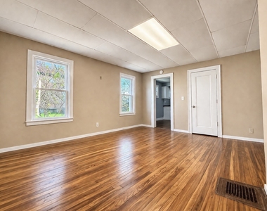 274 Chenango St - Photo Thumbnail 6