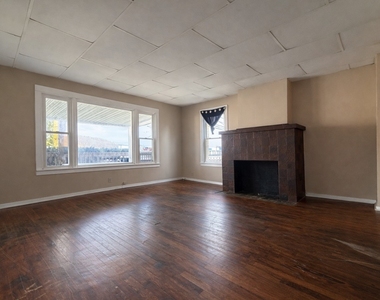 274 Chenango St - Photo Thumbnail 4