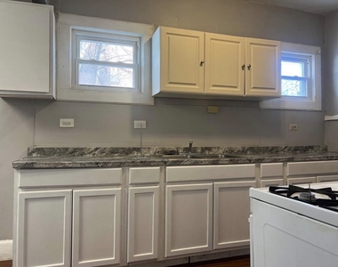 274 Chenango St - Photo Thumbnail 9