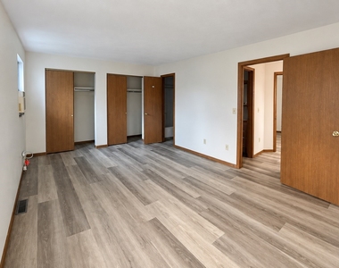 145 Prospect Avenue - Photo Thumbnail 13