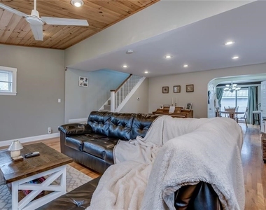 150 Seymour Street - Photo Thumbnail 6