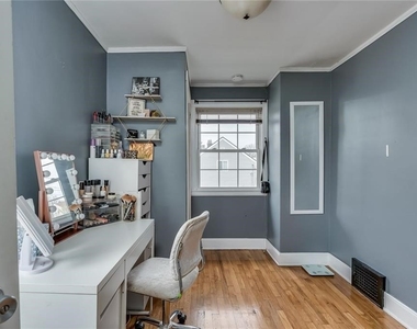 150 Seymour Street - Photo Thumbnail 9