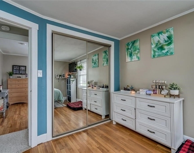 150 Seymour Street - Photo Thumbnail 13