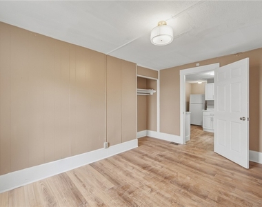 113 Grumbach Avenue - Photo Thumbnail 8