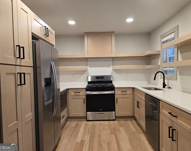 1609 Line Street - Photo Thumbnail 4