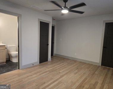 1609 Line Street - Photo Thumbnail 11