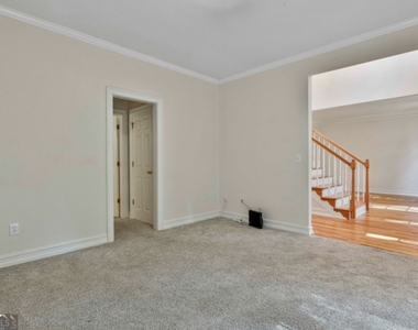 1202 Loxley Circle - Photo Thumbnail 25