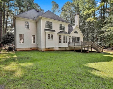 1202 Loxley Circle - Photo Thumbnail 47